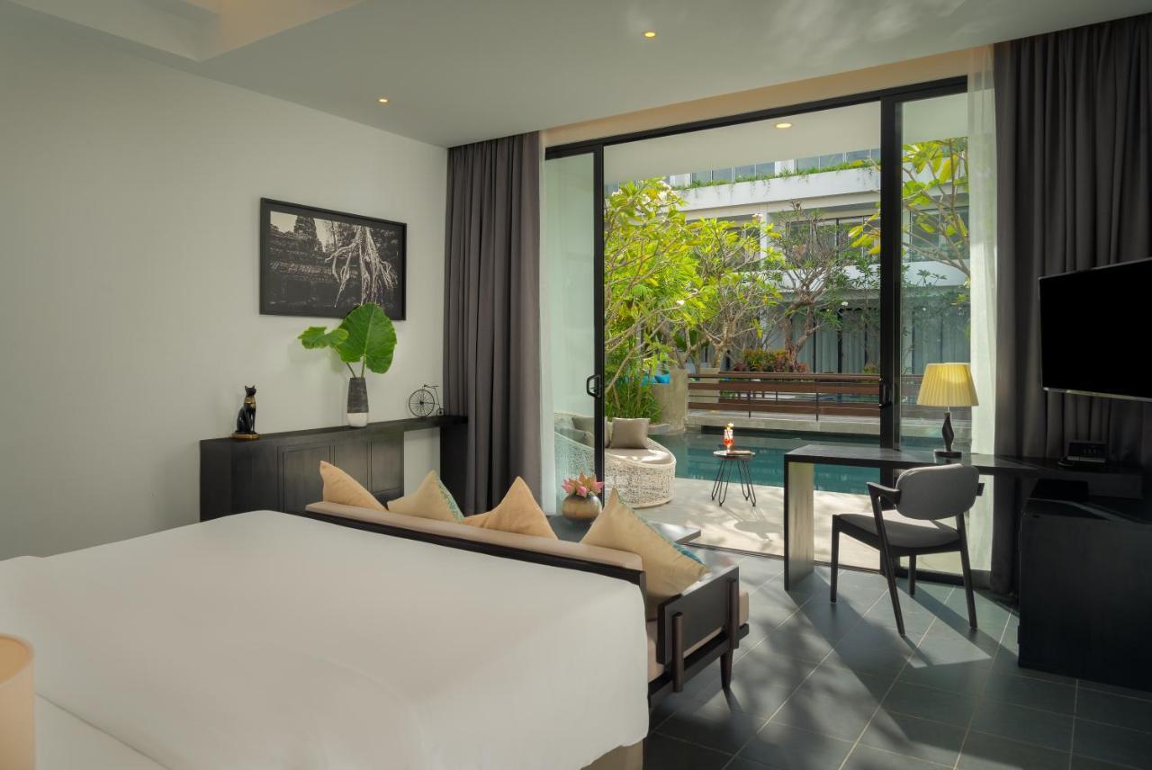 Eightfold Urban Resort Siem Reap Bagian luar foto Deluxe Pool Access